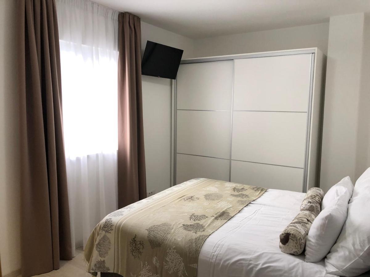 Seafront 2-Bedroom Apartment Nika - Rabac Exterior photo